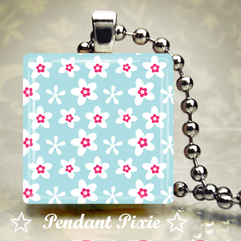 Pink and White Flowers Pattern Scrabble Pink and White Flowers Pattern Scrabble